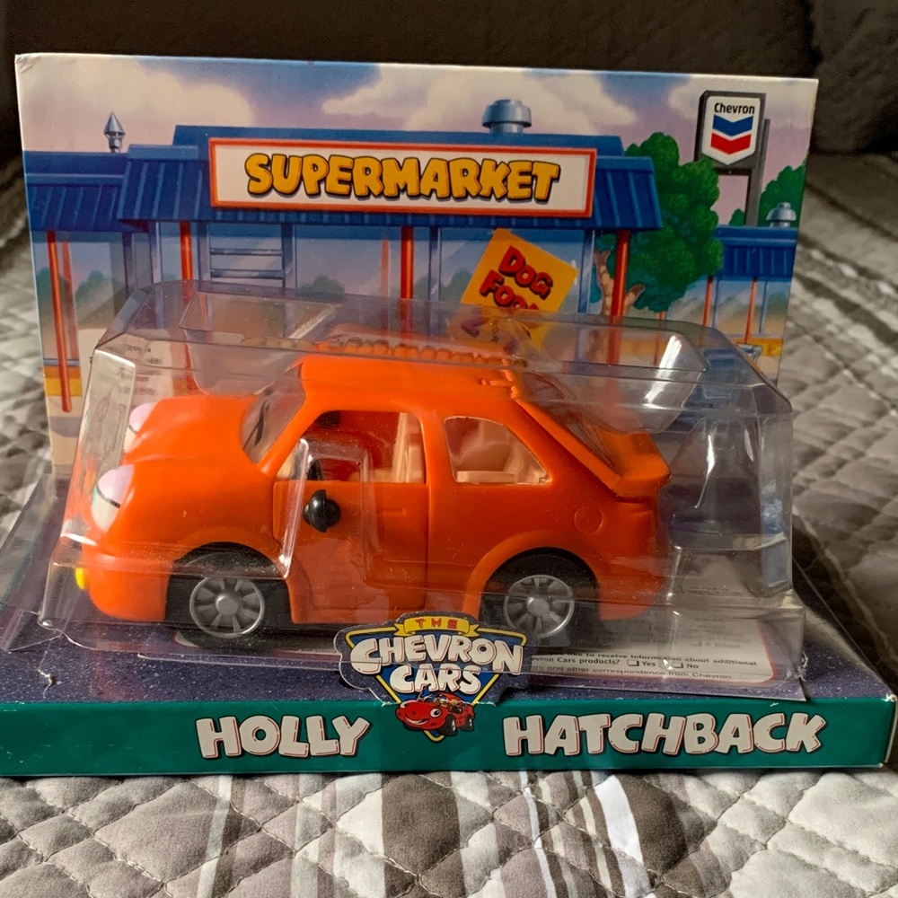 Holly Hatchback-The Chevron Cars Vintage Collectible 1997